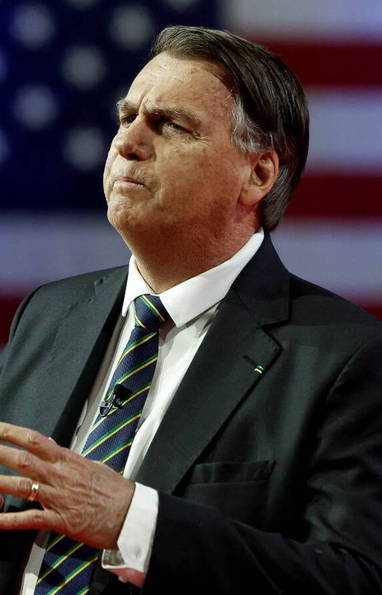 Bolsonaro volta ao Brasil hoje depois de passar três meses nos EUA (Evelyn Hockstein/Reuters - 04.03.2023)